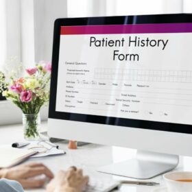 patient-information-form-analysis-record-medical-concept-min-2-600x450